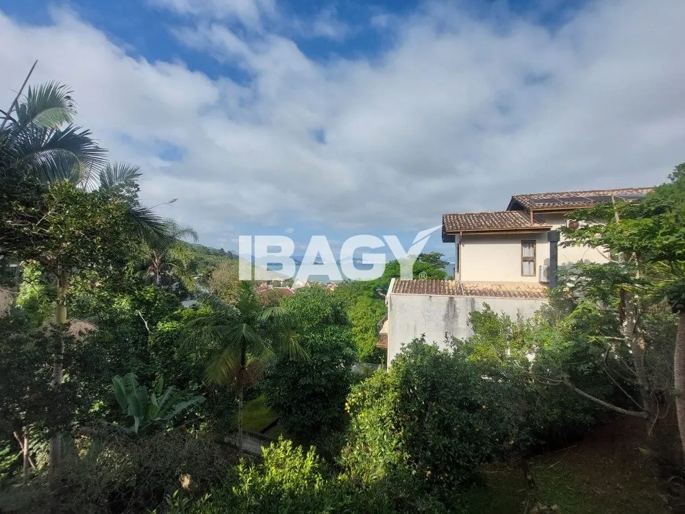 House for rent with 6 bedrooms, 5 suites and 7 bathrooms — photo 43