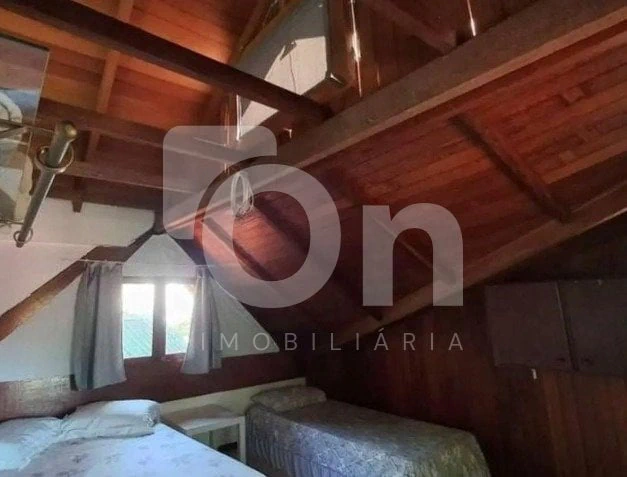 4-bedroom house with a washing machine in Florianópolis — photo 9