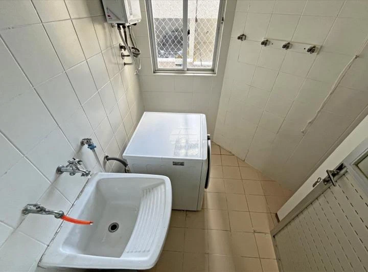 Furnished 3-bedroom apartment with 1 en-suite — photo 8
