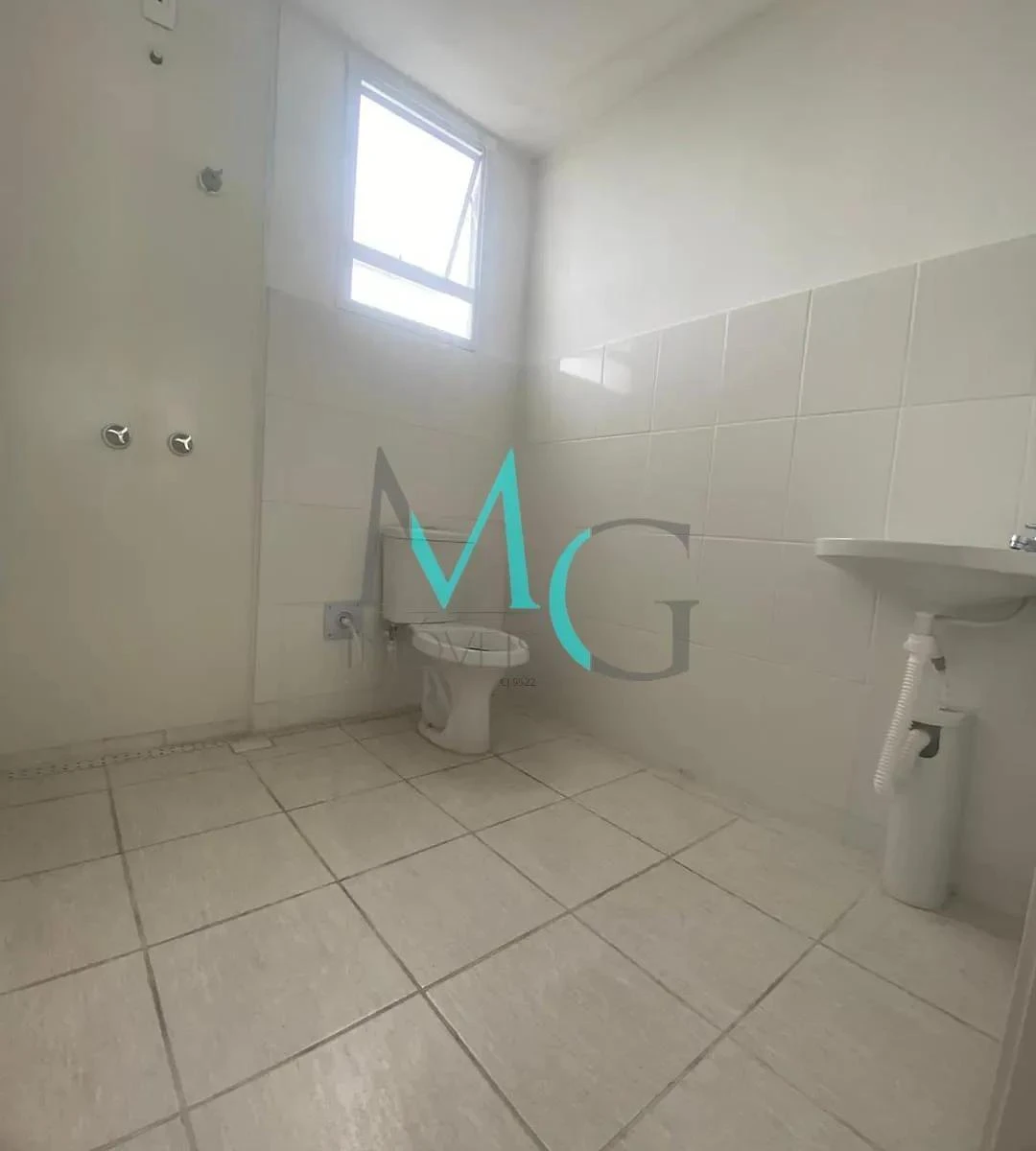 Apartment with 2 bedrooms and a separate fitted kitchen — photo 9