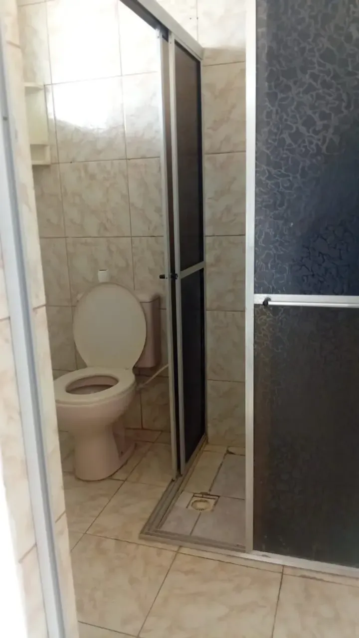 House with 1 bedroom and a closed-off fitted kitchen — photo 11