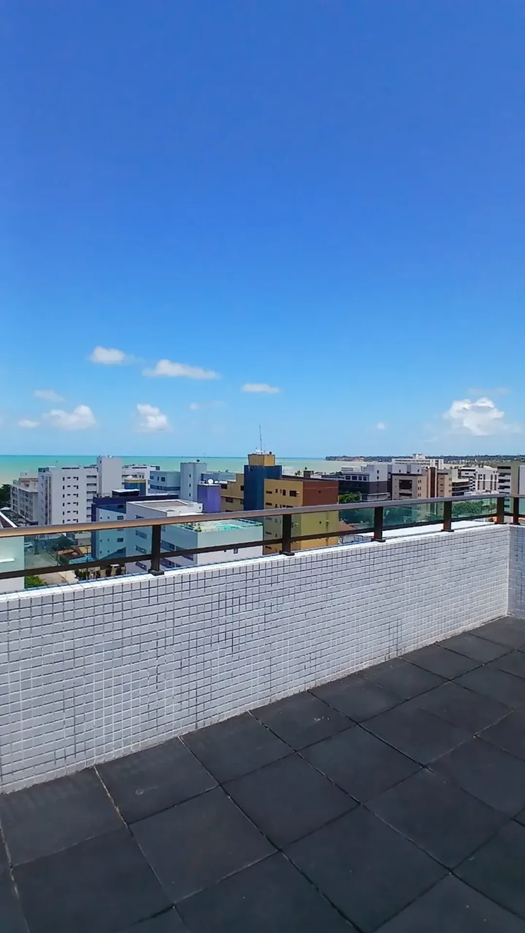 Вид на воду и 2 спальни: квартира 59 м² — photo 8