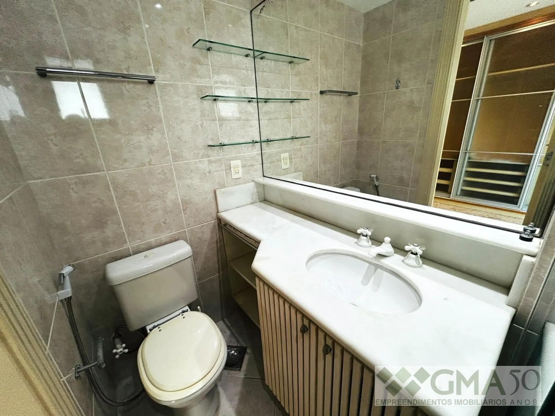 Apartment, 175 m², with a glass-enclosed balcony — photo 19
