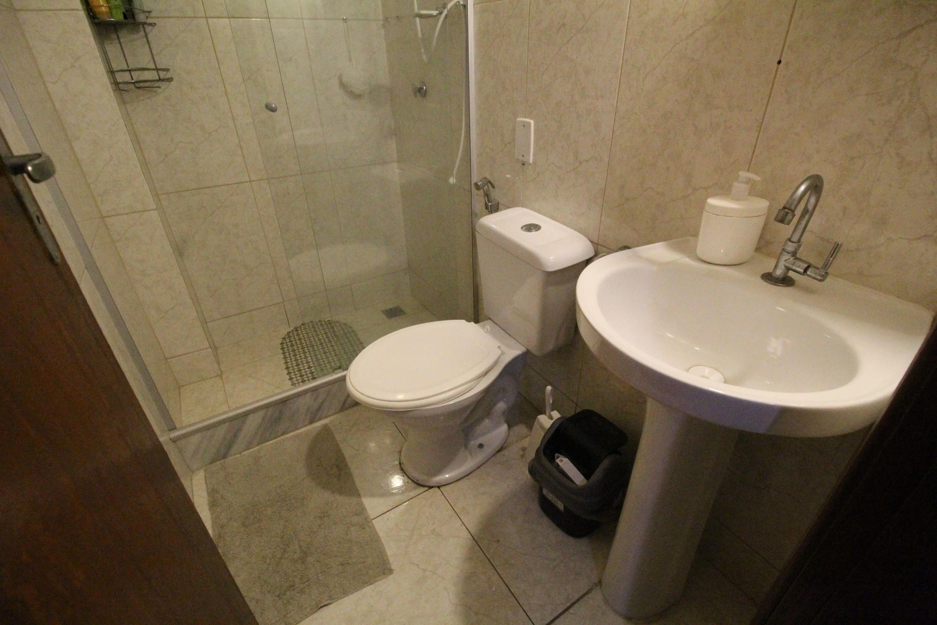 Rental house with 2 bedrooms and a washing machine — photo 29