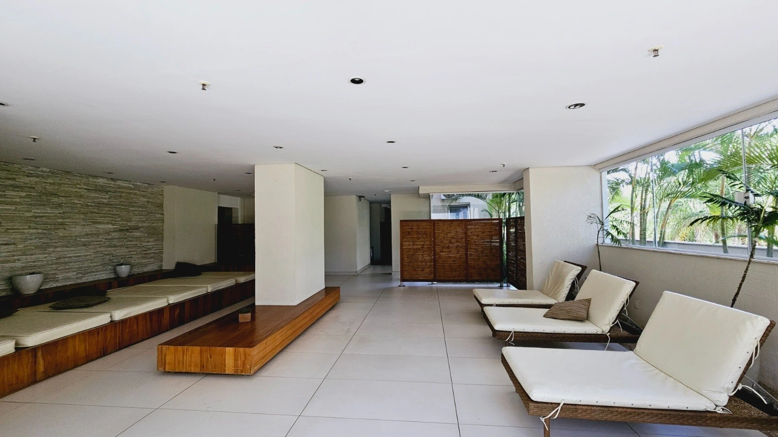 Apartamento mobiliado com 2 quartos e 2 banheiros — photo 37