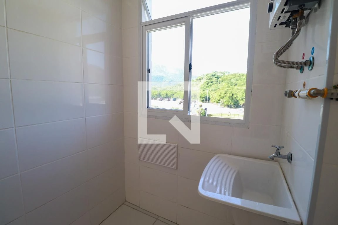 Apartamento sem mobília com 2 quartos e garagem — photo 13