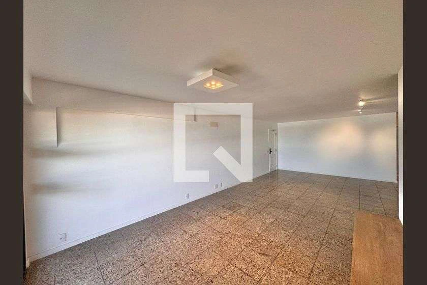 Apartamento de 172 m² com 4 quartos e 2 vagas — photo 15