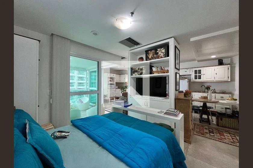Apartamento mobiliado, 48 m², com janelas do piso ao teto — photo 10