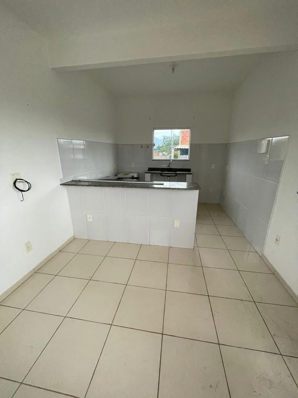 1-bedroom apartment with a glass shower enclosure — photo 4