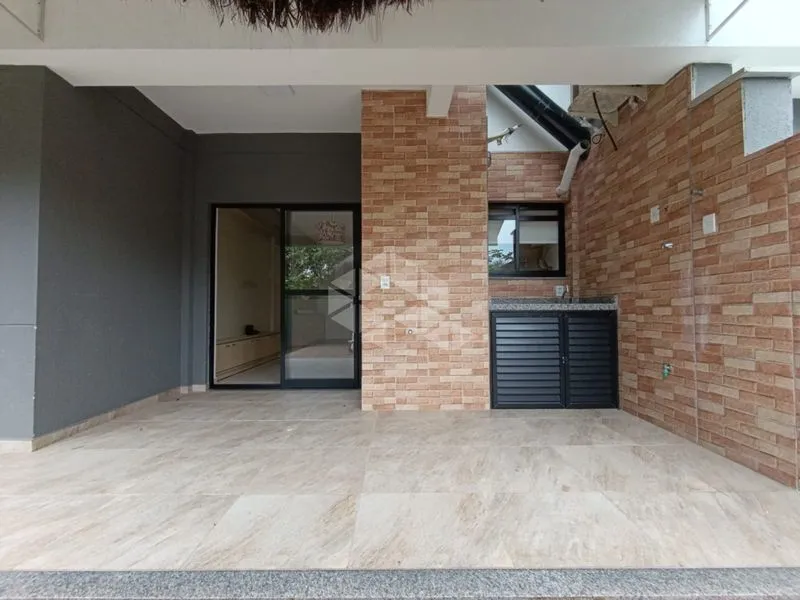 Furnished garden apartment 164 m² with 2 bedrooms