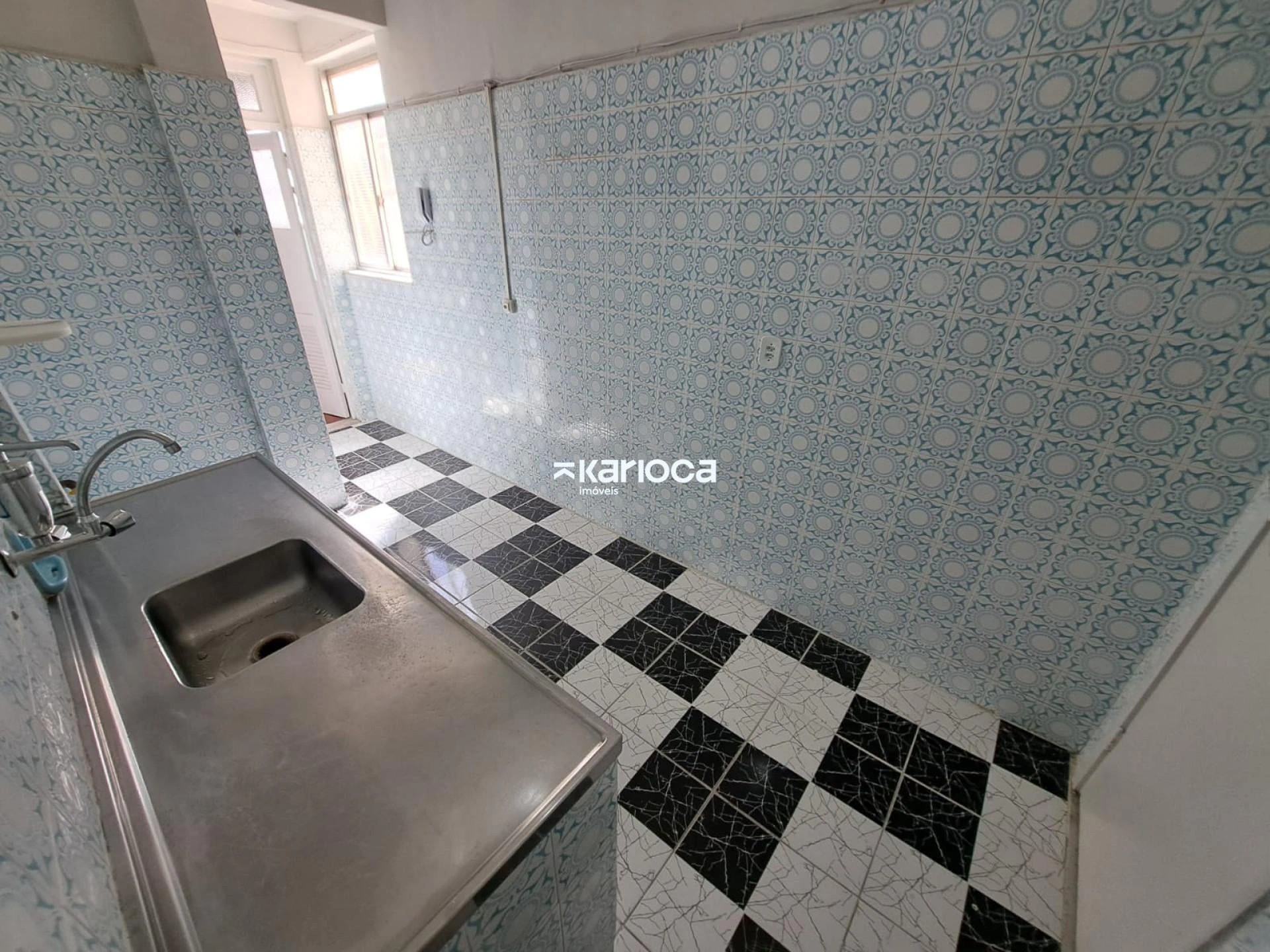 Квартира з 2 спальнями, 2 ванними та 1 паркомісцем — photo 2