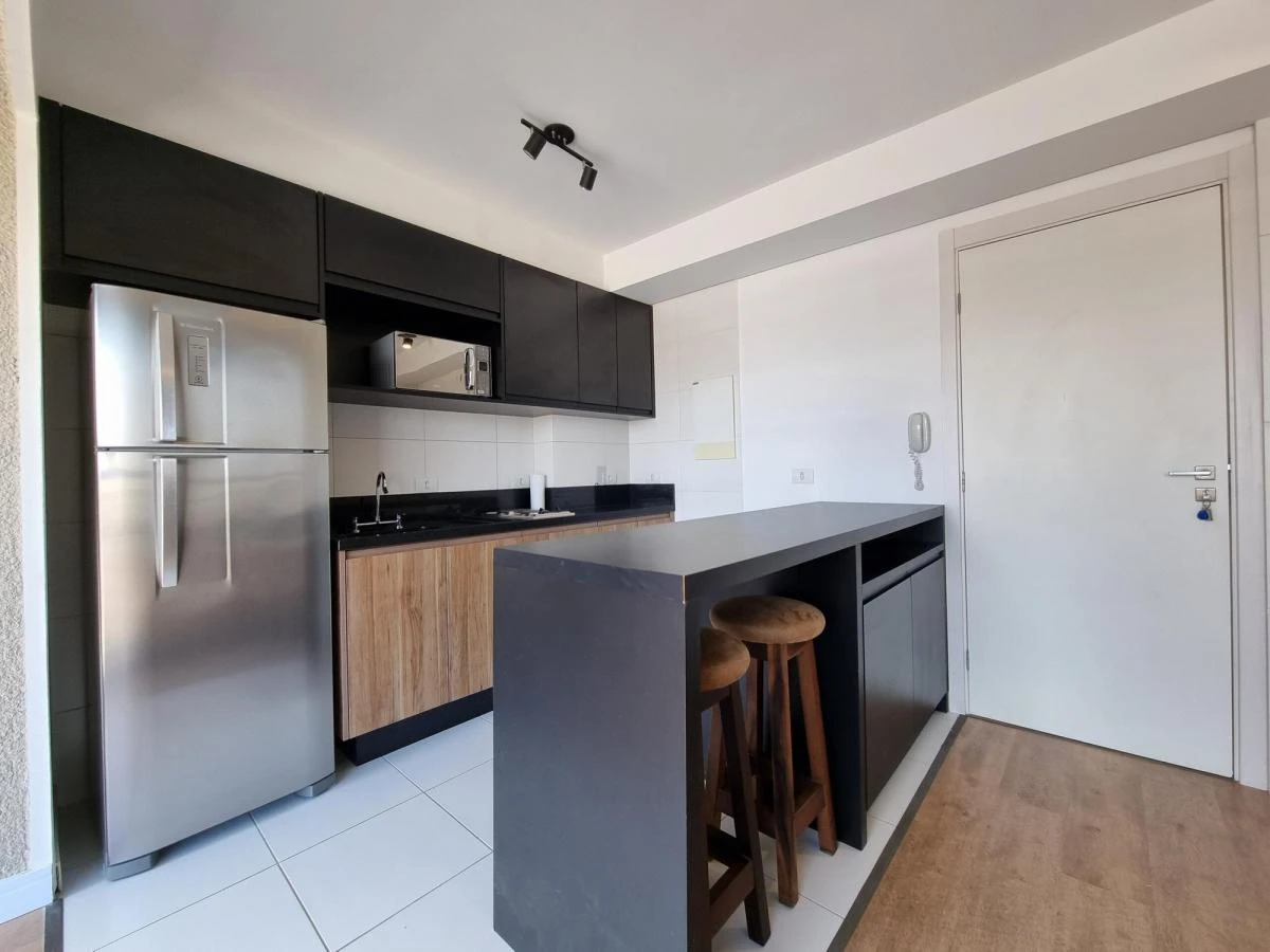 One-bedroom apartment with a dryer in Curitiba — photo 2