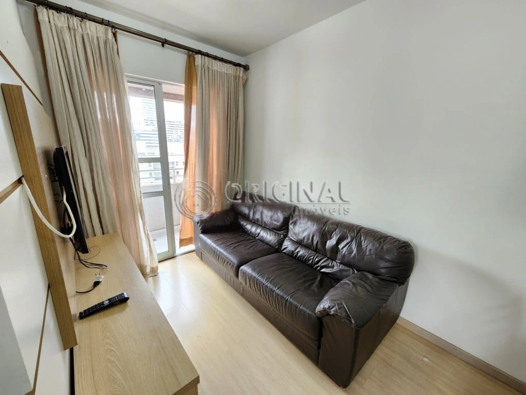 One-bedroom apartment in a building with an indoor pool — photo 4