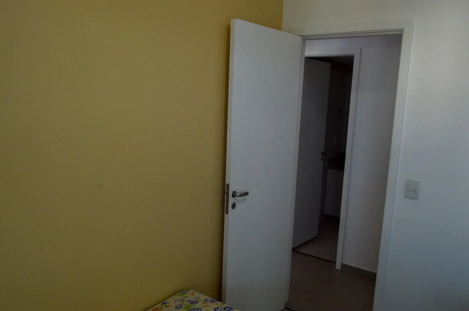Квартира з 3 спальнями та пральною машиною — photo 34