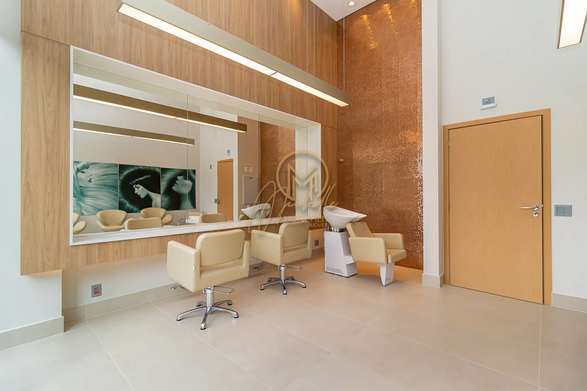 Furnished 462 m² apartment with 4 en-suite rooms — photo 156