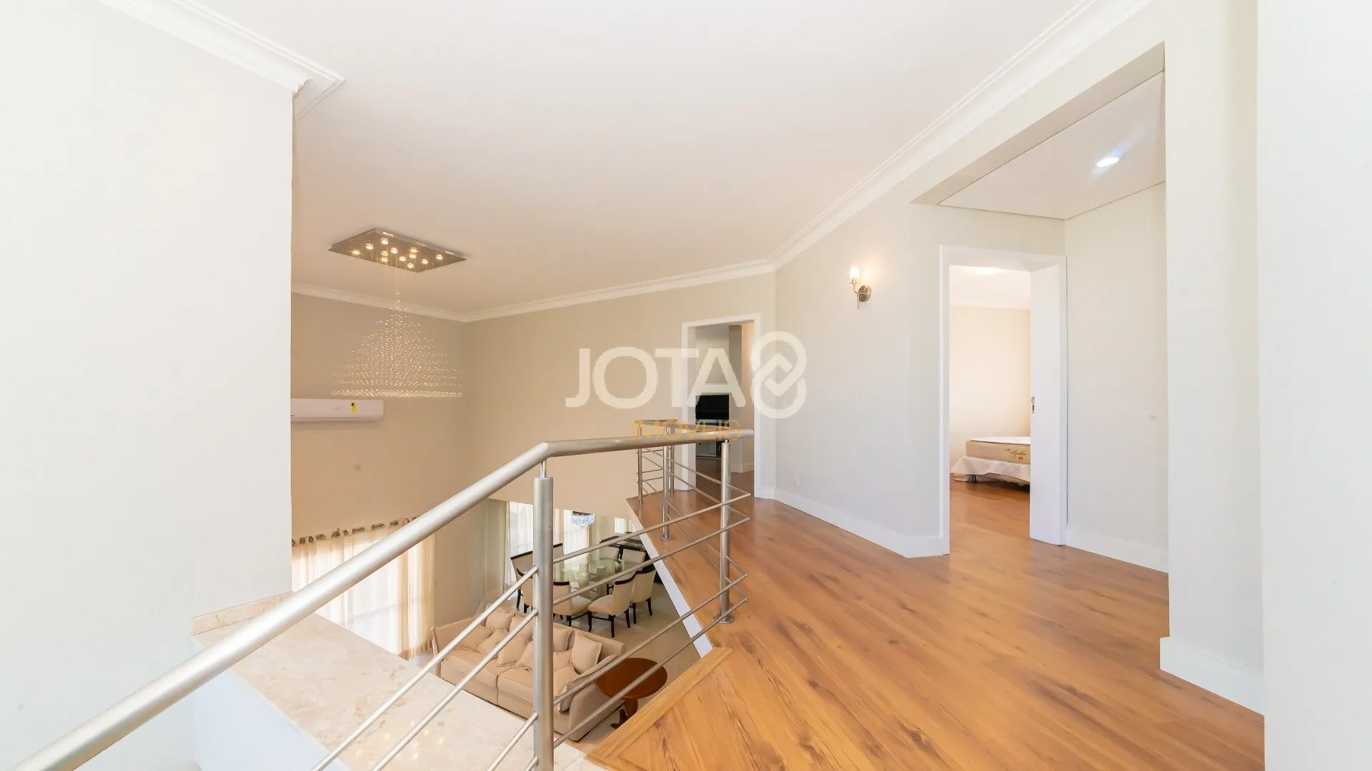 House with 3 bedrooms, 345 m² and 6 parking spaces — photo 25