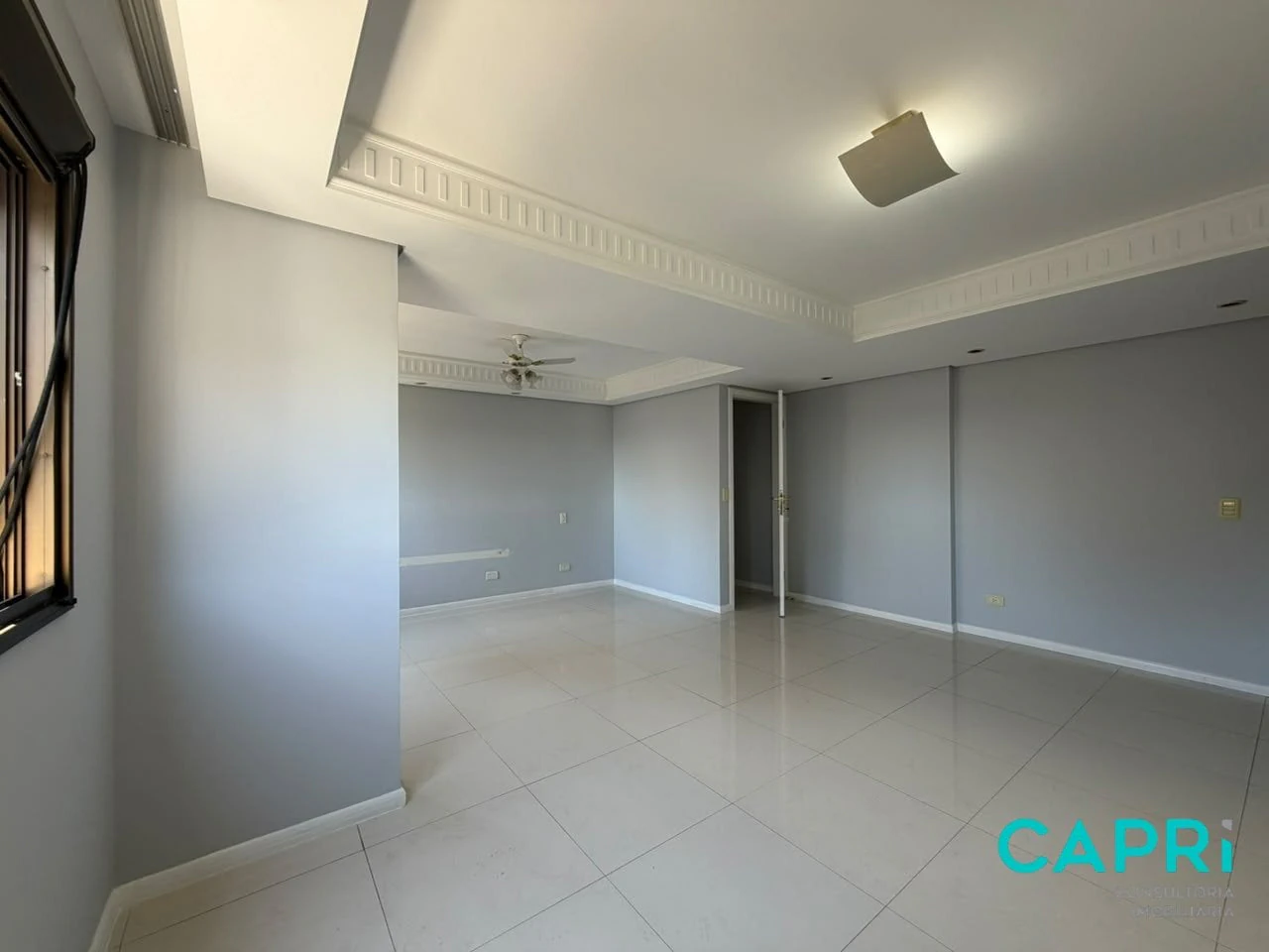 217 m² apartment with a private pool and a washing machine — photo 6