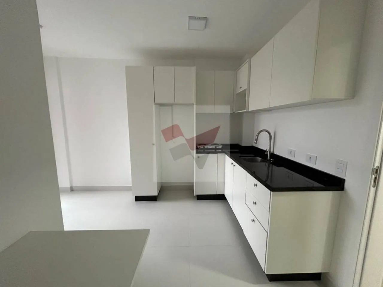 Apartment on the 14th floor with a washing machine — photo 2