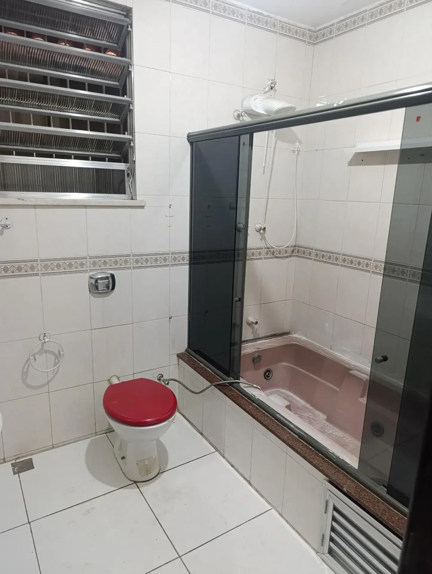 Ванна и 3 спальни: дом 283 м² — photo 14