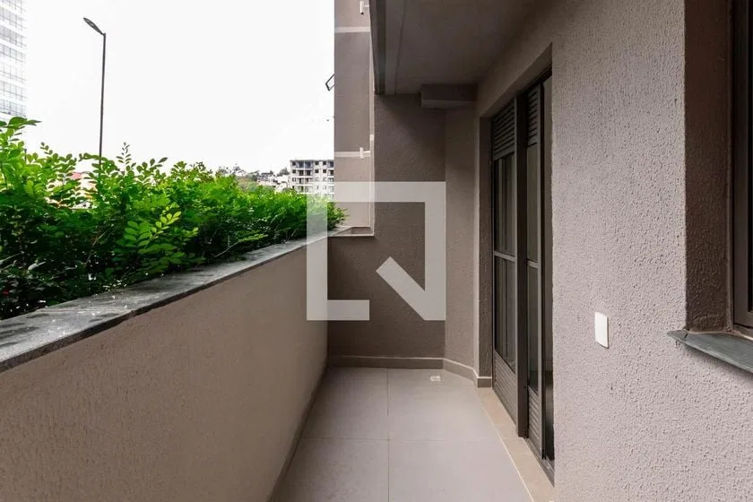 Garden-style apartment with 2 bedrooms and a balcony — photo 15