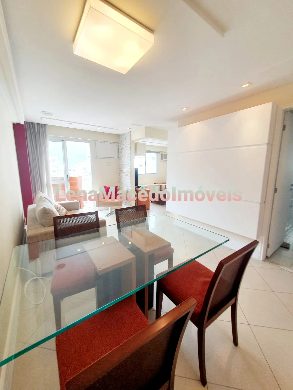 2-bedroom apartment with 2 bathrooms and a balcony — photo 8