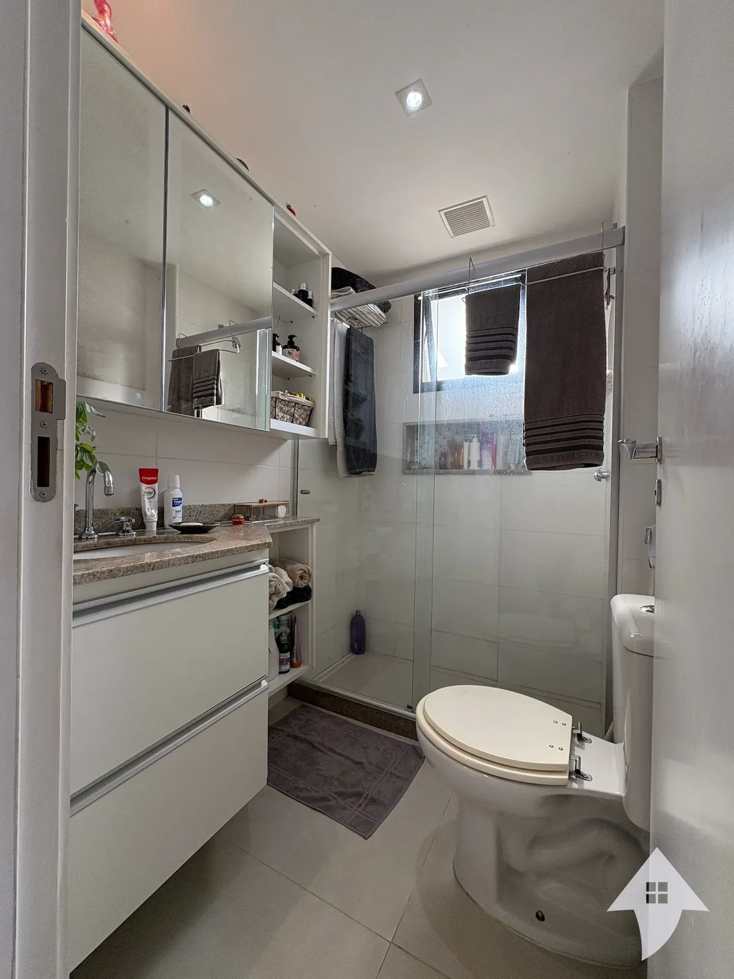 Квартира 156 м² с грилем на балконе и гардеробной — photo 14