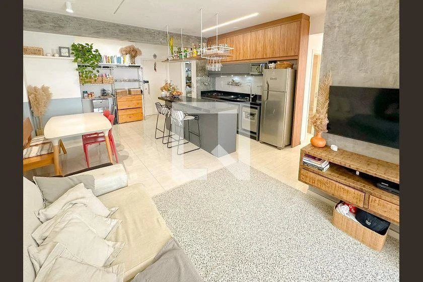 Balcony with a grill in a 2-bedroom apartment, 92 m² — photo 29