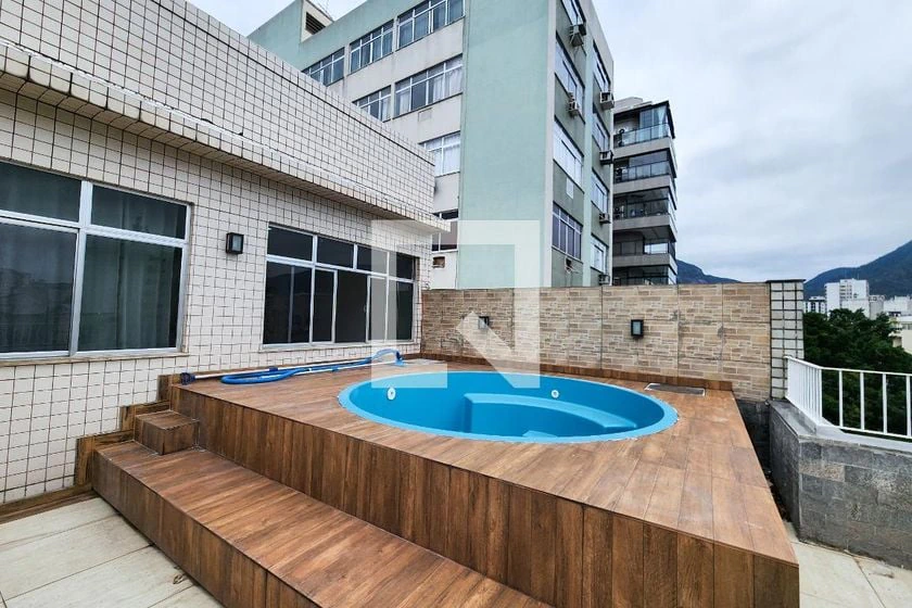 Duplex apartment for rent with 4 bedrooms and 360 m² — photo 18