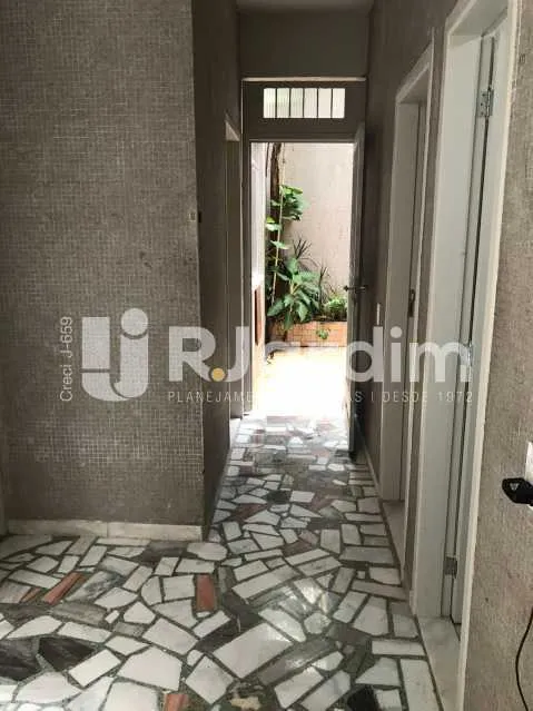 337 m² village house with 4 bedrooms and 5 bathrooms — photo 8
