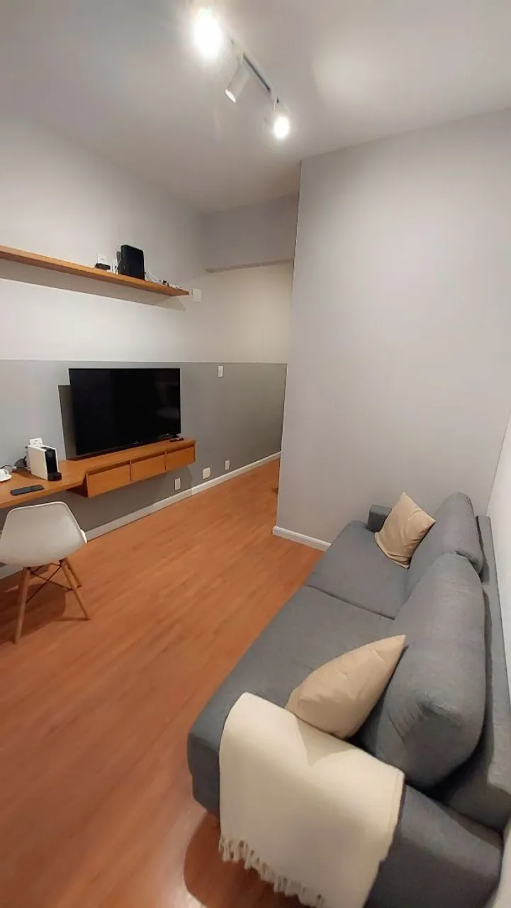 1-bedroom apartment with gas stove kitchenette — photo 4