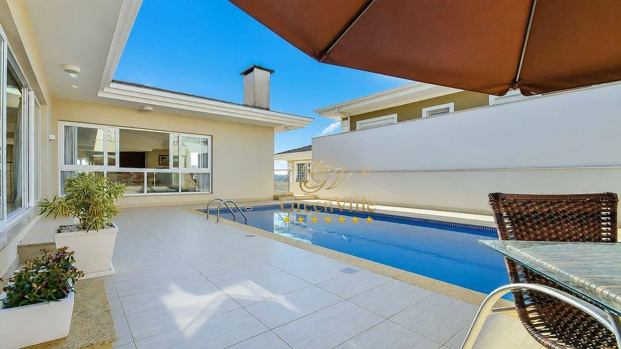 House with built-in balcony grill and 4 en-suite suites — photo 4
