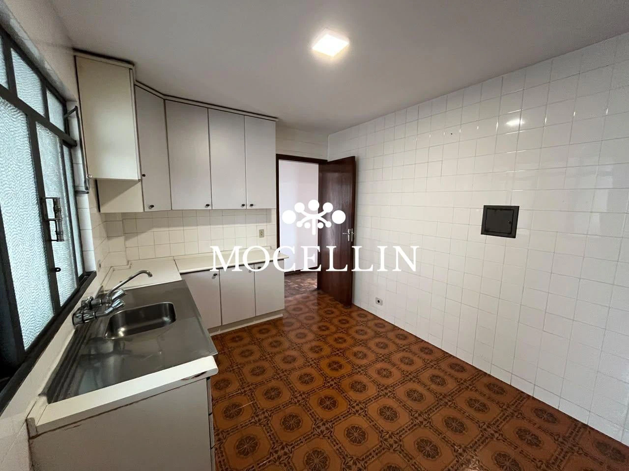 Apartamento, 107 m², com piso de madeira ou laminado — photo 3