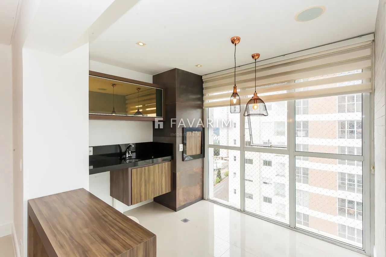 3-bedroom apartment with 2 parking spaces 195 m² — photo 2