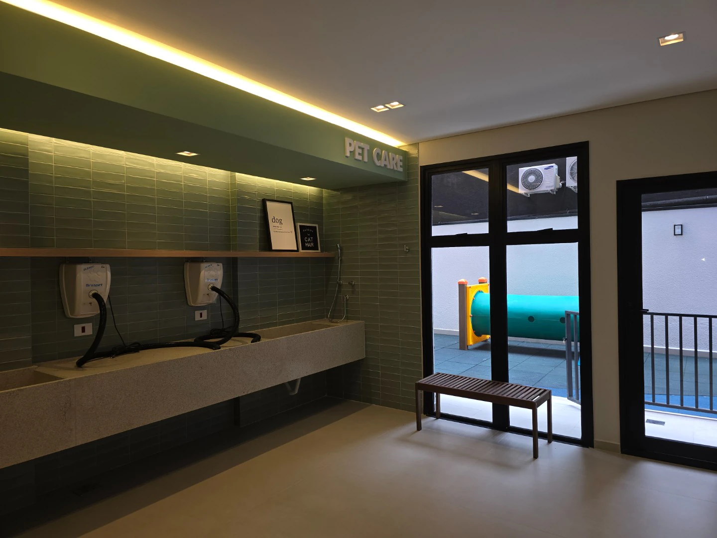 Apartamento mobiliado com 2 dormitórios e varanda — photo 4