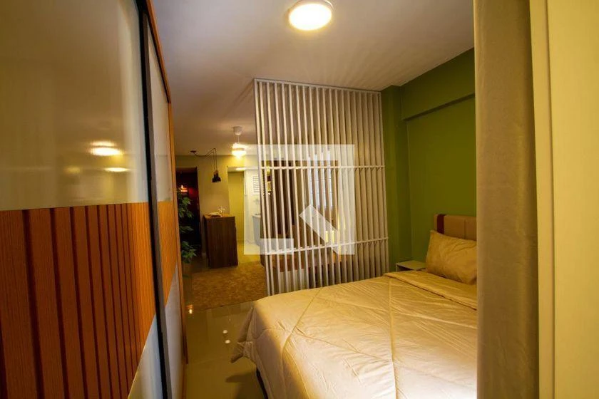 35 m² studio with a home office and a washing machine — photo 4