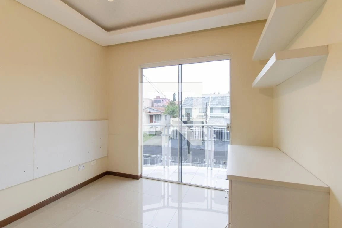 3-bedroom house with a private pool in Curitiba — photo 25