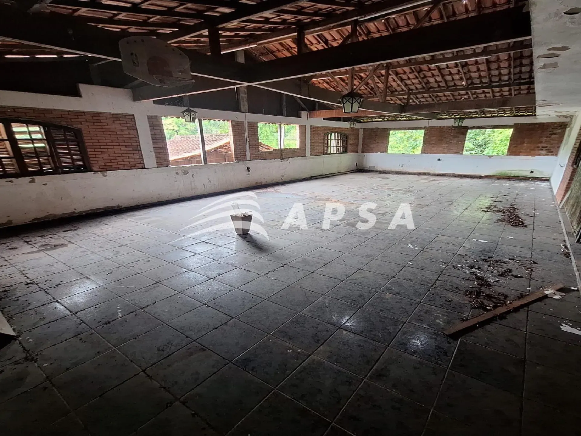 Casa sem mobília com 5 quartos e 625 m² construída — photo 35