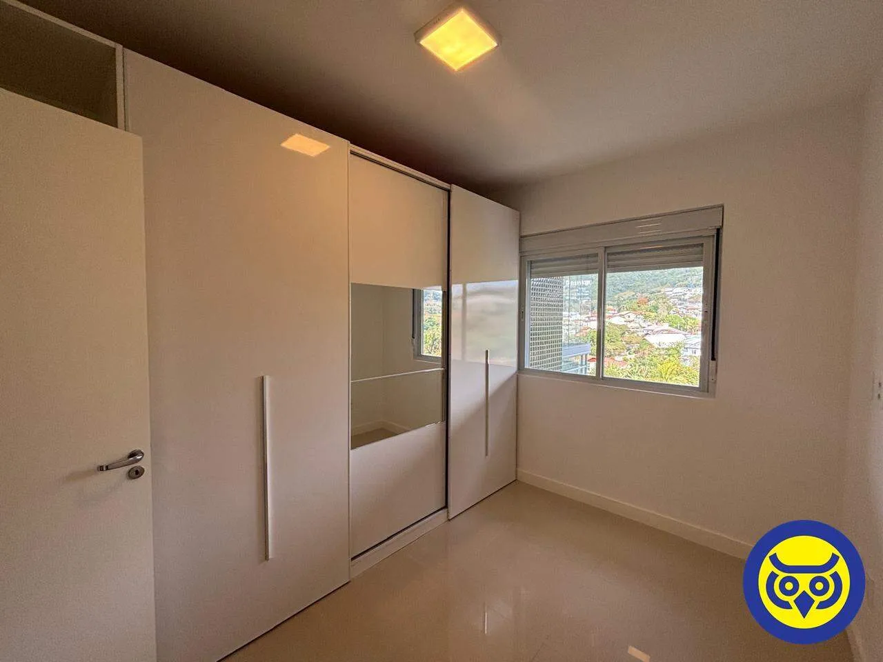 2-bedroom apartment with open kitchen and en-suite — photo 17
