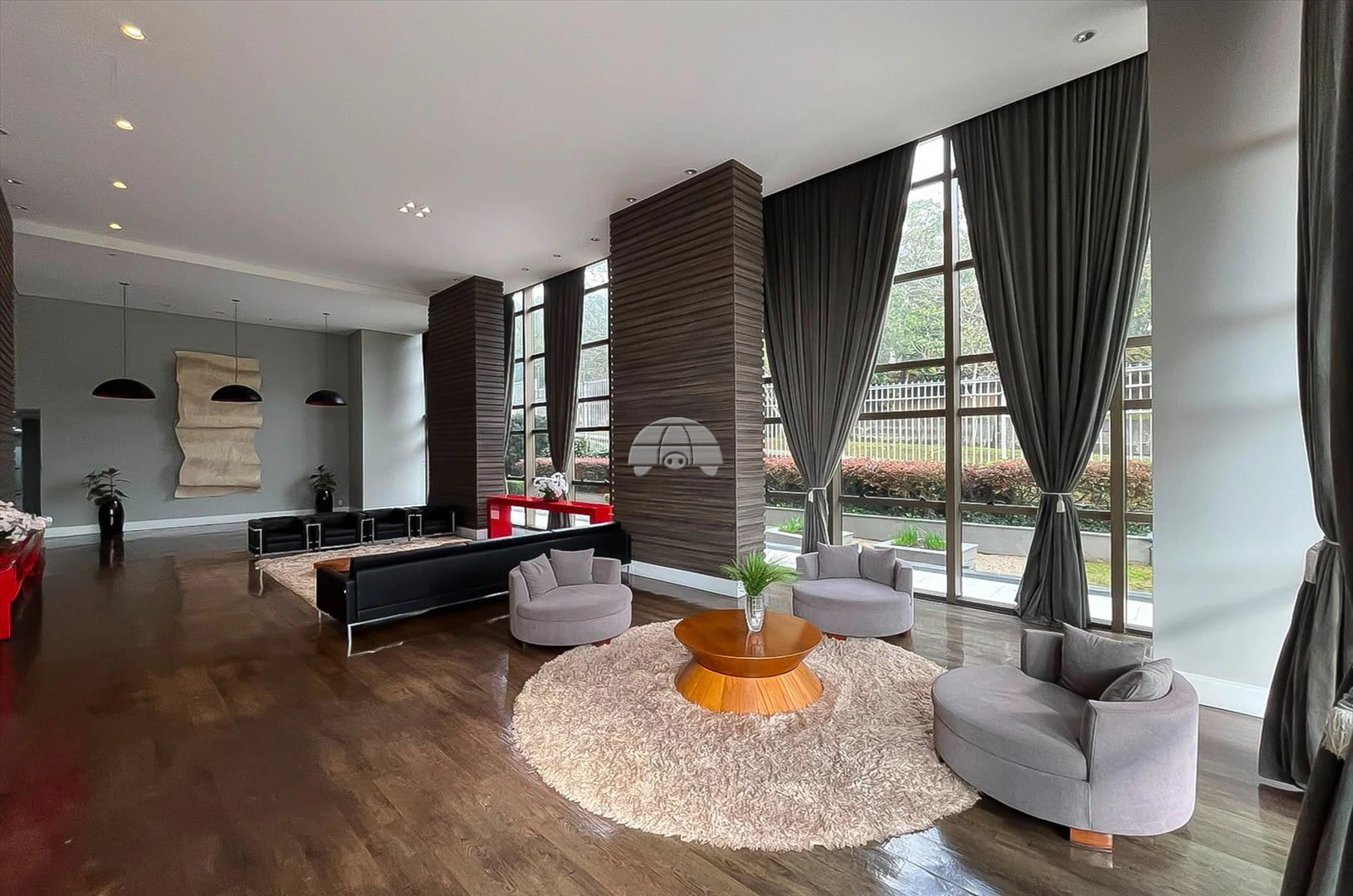 Furnished 1-bedroom apartment with balcony BBQ