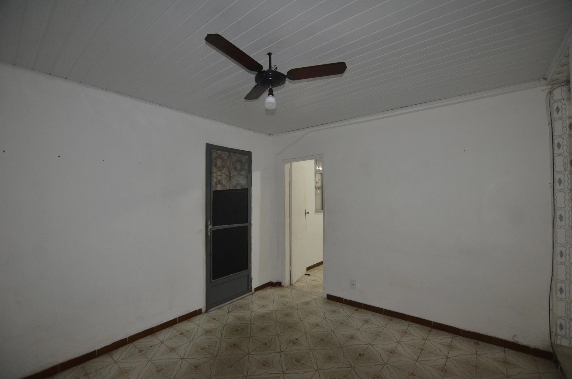 Casa sem mobília com 1 quarto e 1 banheiro — photo 12