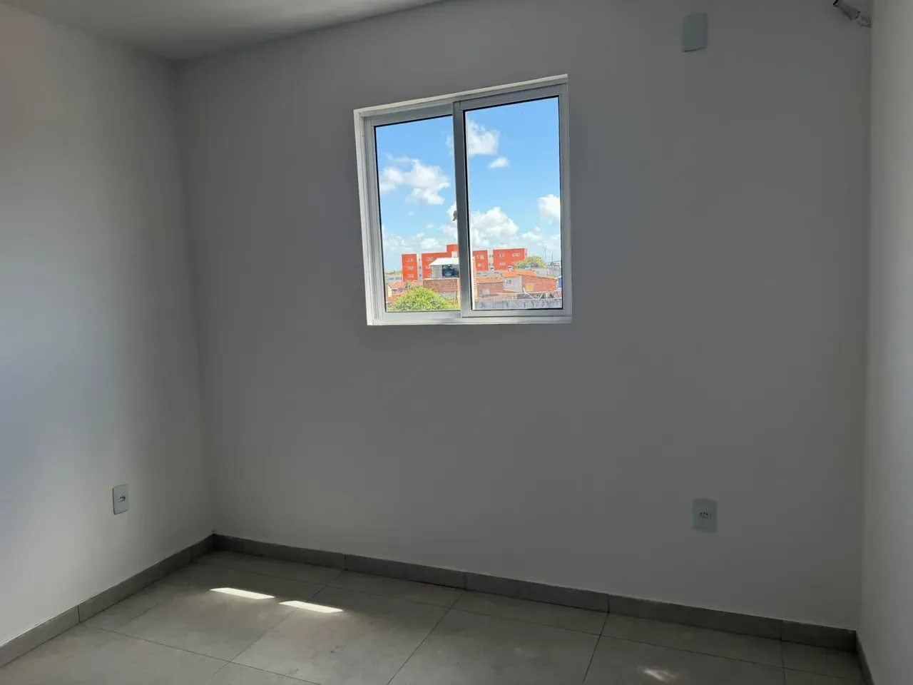 55 m² apartment with 2 bedrooms and a balcony — photo 3