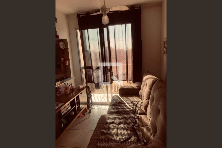 Furnished 2-bedroom apartment with gas kitchen