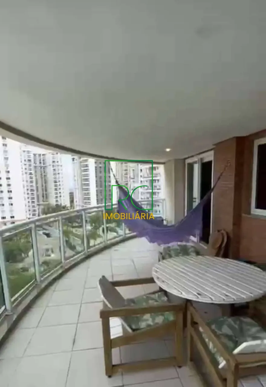 Apartamento para alugar com 3 quartos e 3 banheiros