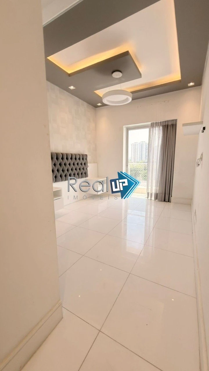 Rooftop apartment with balcony and 4 bedrooms, 5 baths — photo 15