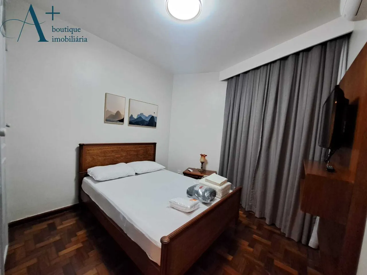 Apartamento de 160 m² con 4 dormitorios y pisos de madera — photo 16