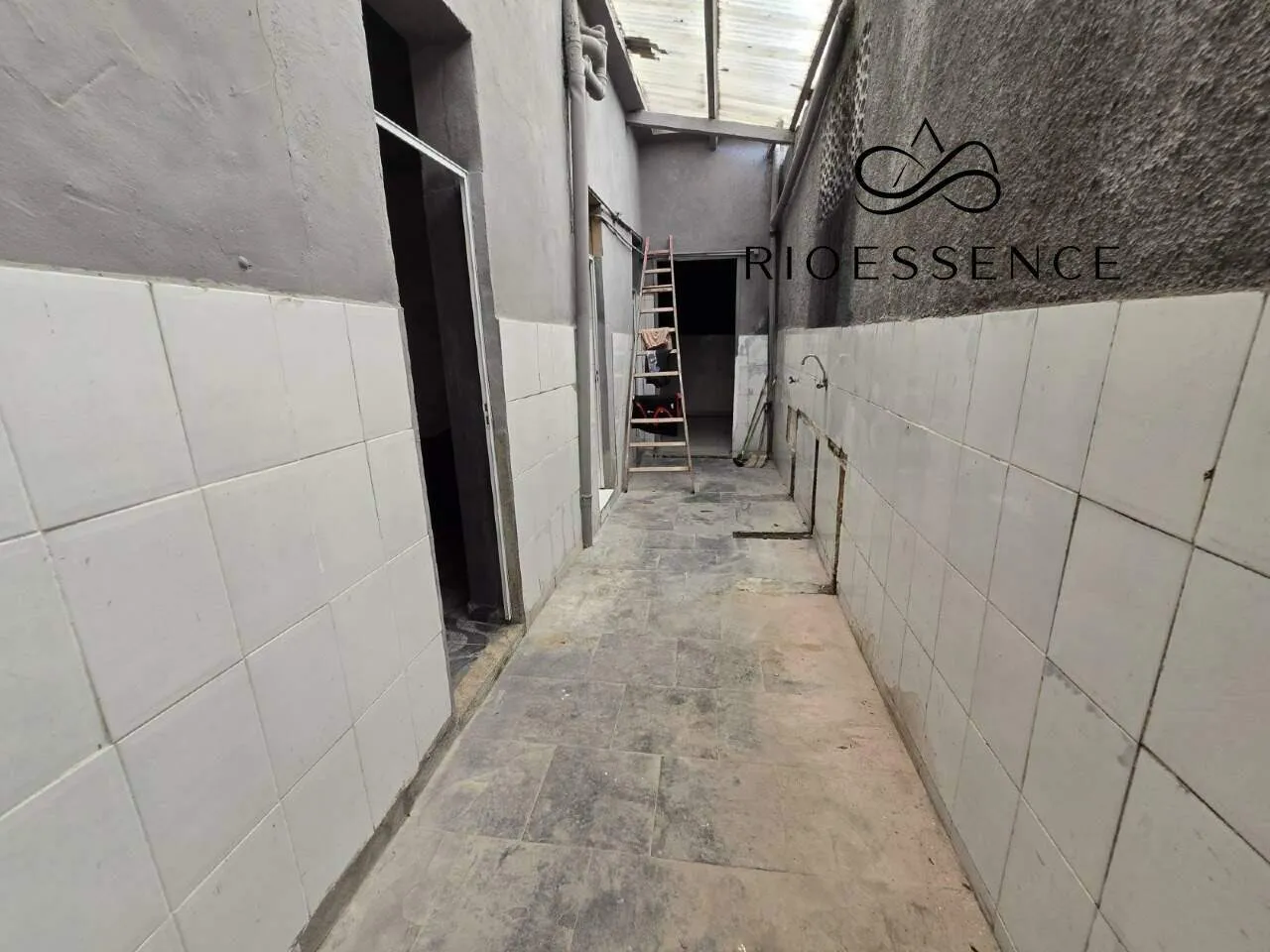 House, 280 m², with a private BBQ — photo 8