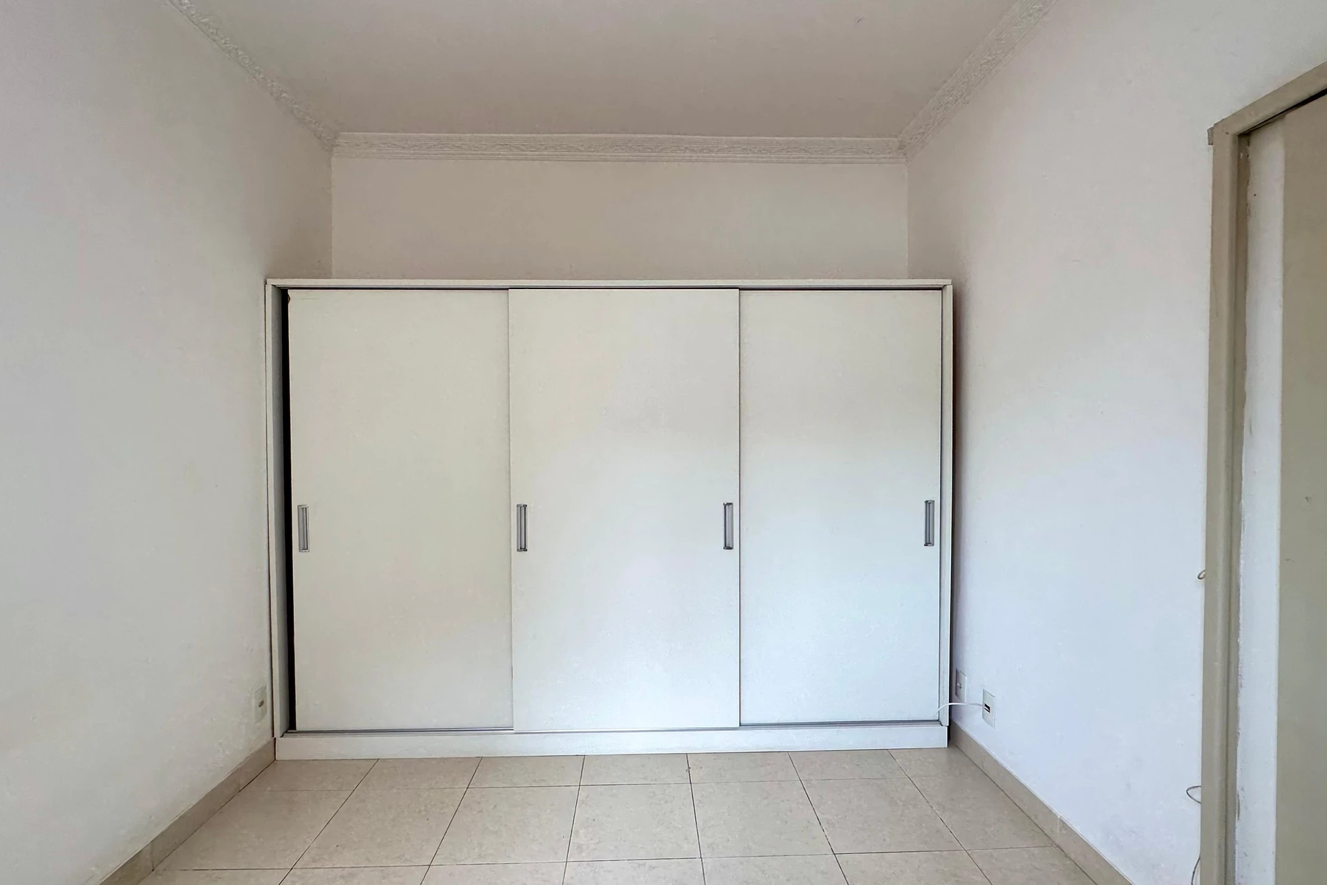 2-bedroom apartment with a mountain view in Rio de Janeiro — photo 24