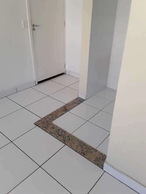 Unfurnished apartment with 3 bedrooms and a closed kitchen — photo 3