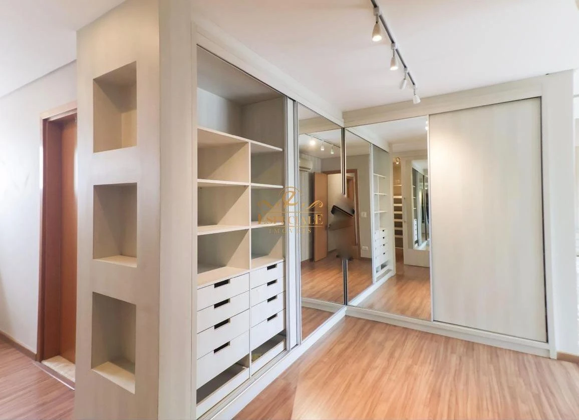 3-bedroom apartment in a building with a sauna — photo 3