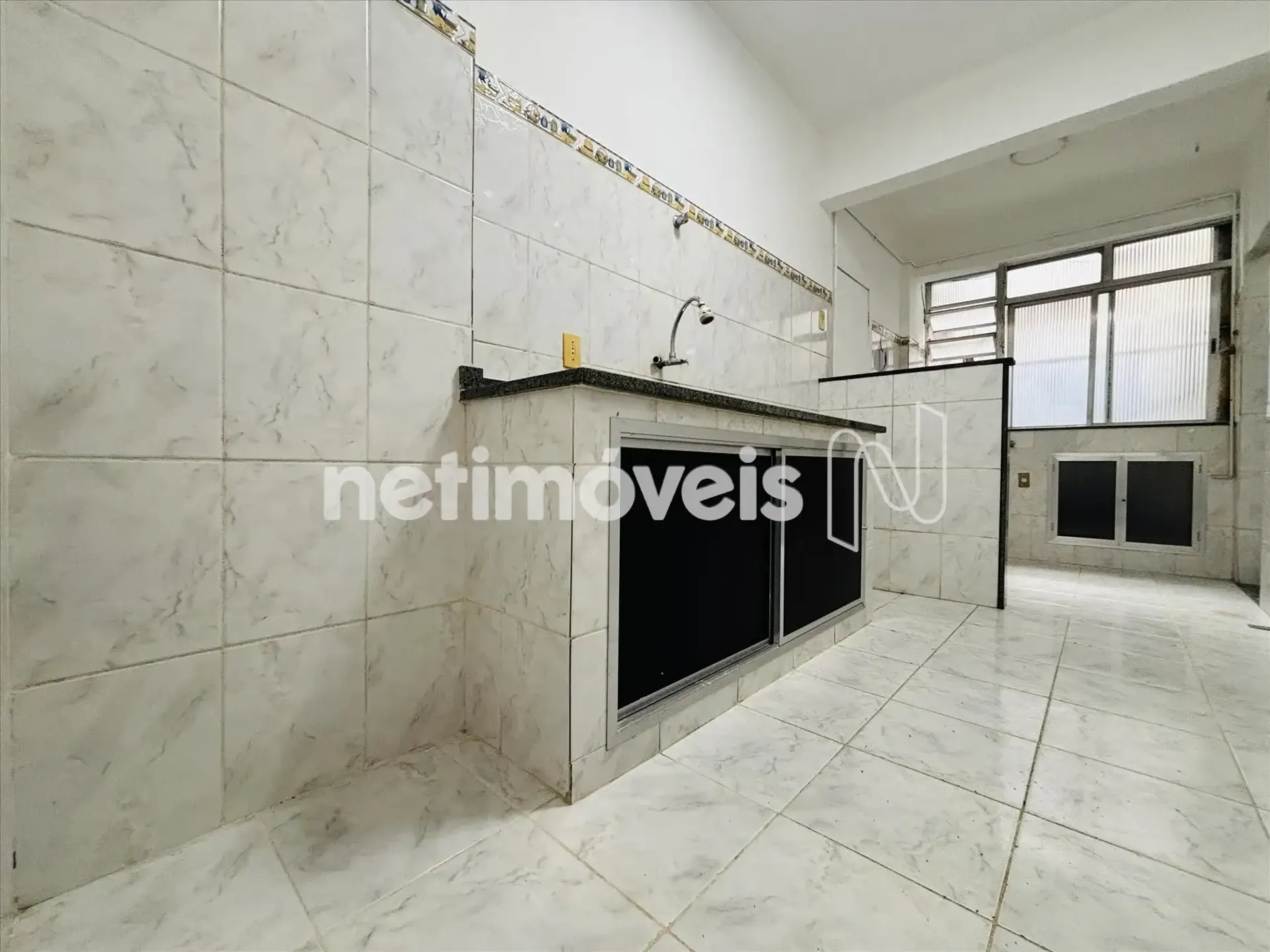 Apartamento com 2 quartos, cozinha separada e 1 banheiro — photo 25